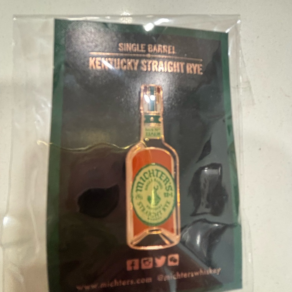 Michter's Single Barrel Kentucky Straight Rye Enamel Pin - Green & Orange